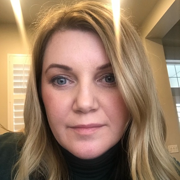 Meet your Posher, Lisa - Picture 1 of 1